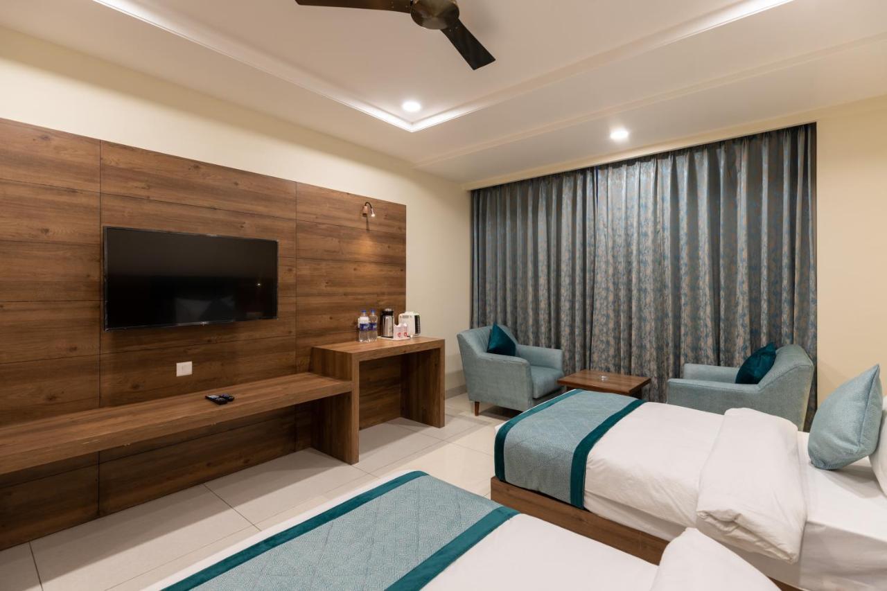 Hotel Highway King Bilaspur Манесар Экстерьер фото